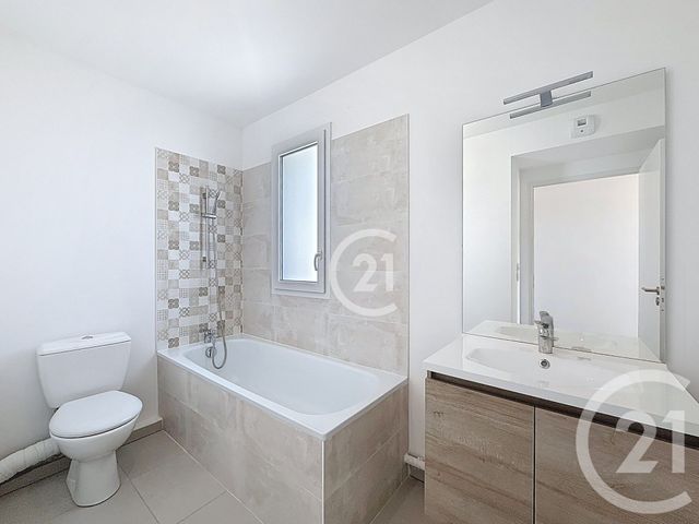 maison à vendre - 5 pièces - 88.1 m2 - ST ETIENNE DU GRES - 13 - PROVENCE-ALPES-COTE-D-AZUR - Century 21 Terre De Provence