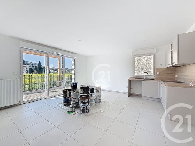 maison à vendre - 5 pièces - 88.1 m2 - ST ETIENNE DU GRES - 13 - PROVENCE-ALPES-COTE-D-AZUR - Century 21 Terre De Provence