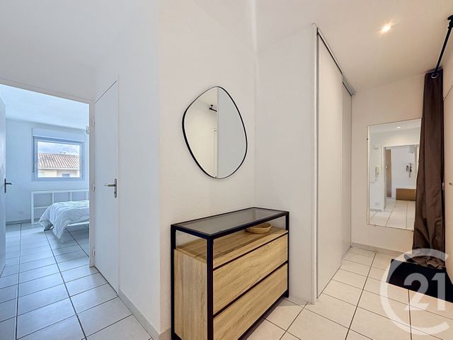 Appartement T2 à louer - 2 pièces - 48.7 m2 - CHATEAURENARD - 13 - PROVENCE-ALPES-COTE-D-AZUR - Century 21 Terre De Provence
