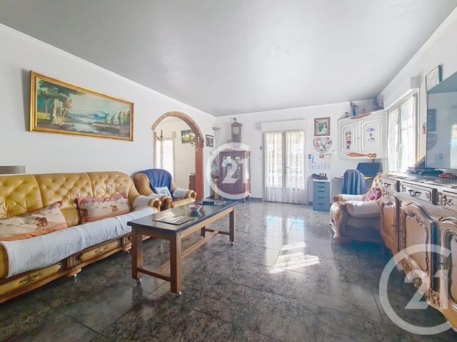 maison à vendre - 5 pièces - 136.0 m2 - CHATEAURENARD - 13 - PROVENCE-ALPES-COTE-D-AZUR - Century 21 Terre De Provence