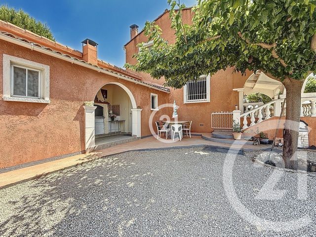 maison à vendre - 5 pièces - 136.0 m2 - CHATEAURENARD - 13 - PROVENCE-ALPES-COTE-D-AZUR - Century 21 Terre De Provence