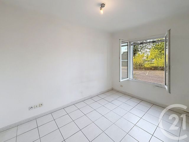 Appartement T3 à vendre - 3 pièces - 66.89 m2 - CHATEAURENARD - 13 - PROVENCE-ALPES-COTE-D-AZUR - Century 21 Terre De Provence