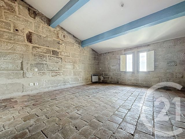 Appartement T3 à vendre - 3 pièces - 82.23 m2 - BARBENTANE - 13 - PROVENCE-ALPES-COTE-D-AZUR - Century 21 Terre De Provence