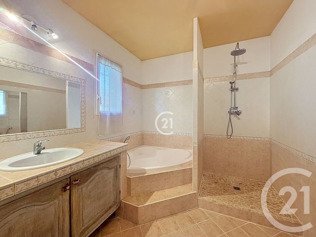 maison à vendre - 5 pièces - 106.74 m2 - CHATEAURENARD - 13 - PROVENCE-ALPES-COTE-D-AZUR - Century 21 Terre De Provence