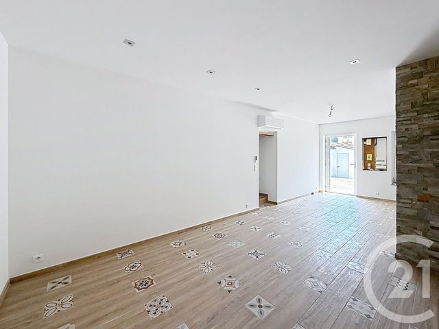 maison à vendre - 4 pièces - 65.25 m2 - CHATEAURENARD - 13 - PROVENCE-ALPES-COTE-D-AZUR - Century 21 Terre De Provence