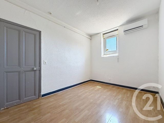 Appartement à louer - 2 pièces - 39.16 m2 - CHATEAURENARD - 13 - PROVENCE-ALPES-COTE-D-AZUR - Century 21 Terre De Provence