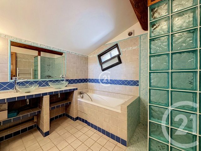 maison à vendre - 6 pièces - 191.2 m2 - EYRAGUES - 13 - PROVENCE-ALPES-COTE-D-AZUR - Century 21 Terre De Provence