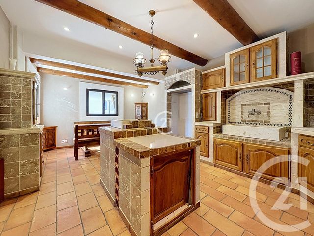 maison à vendre - 6 pièces - 191.2 m2 - EYRAGUES - 13 - PROVENCE-ALPES-COTE-D-AZUR - Century 21 Terre De Provence