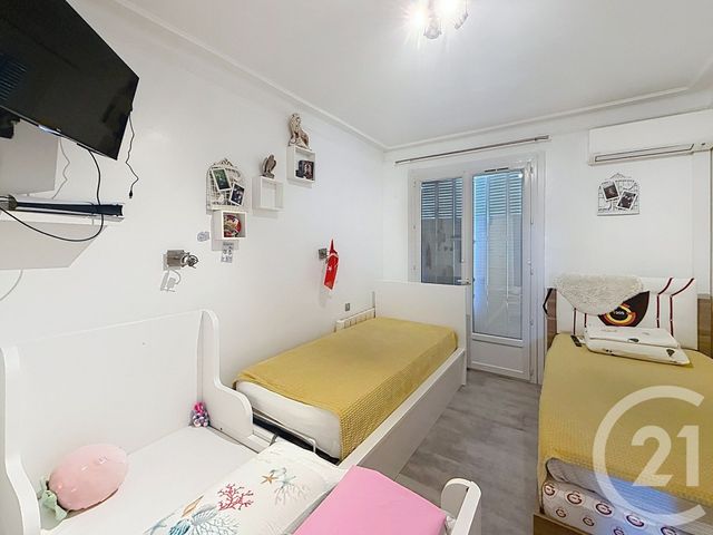 Appartement à vendre - 4 pièces - 77.04 m2 - AVIGNON - 84 - PROVENCE-ALPES-COTE-D-AZUR - Century 21 Terre De Provence