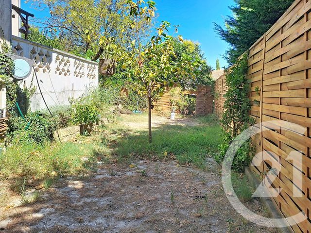 Appartement T3 à vendre - 3 pièces - 82.56 m2 - CHATEAURENARD - 13 - PROVENCE-ALPES-COTE-D-AZUR - Century 21 Terre De Provence