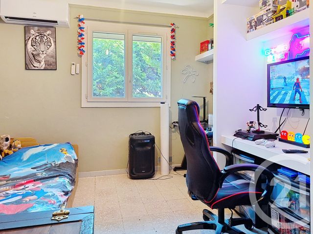 Appartement T3 à vendre - 3 pièces - 82.56 m2 - CHATEAURENARD - 13 - PROVENCE-ALPES-COTE-D-AZUR - Century 21 Terre De Provence