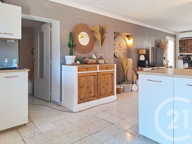 Appartement T3 à vendre - 3 pièces - 82.56 m2 - CHATEAURENARD - 13 - PROVENCE-ALPES-COTE-D-AZUR - Century 21 Terre De Provence