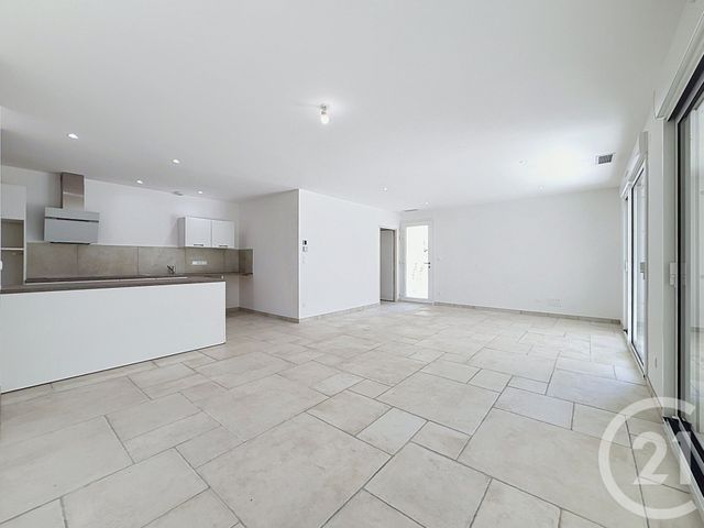 maison à louer - 4 pièces - 91.63 m2 - NOVES - 13 - PROVENCE-ALPES-COTE-D-AZUR - Century 21 Terre De Provence