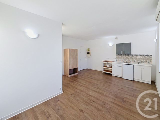 Appartement F1 à louer - 1 pièce - 26.78 m2 - CHATEAURENARD - 13 - PROVENCE-ALPES-COTE-D-AZUR - Century 21 Terre De Provence