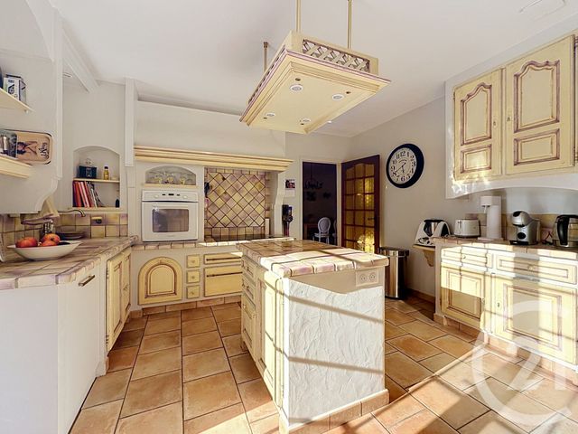 maison à vendre - 5 pièces - 231.0 m2 - MORIERES LES AVIGNON - 84 - PROVENCE-ALPES-COTE-D-AZUR - Century 21 Terre De Provence