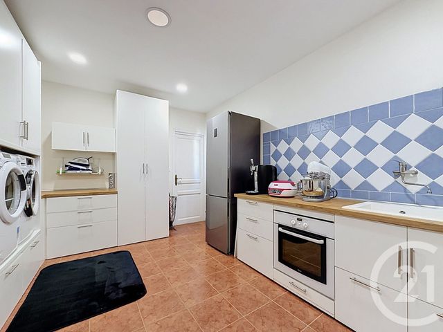 maison à vendre - 5 pièces - 231.0 m2 - MORIERES LES AVIGNON - 84 - PROVENCE-ALPES-COTE-D-AZUR - Century 21 Terre De Provence