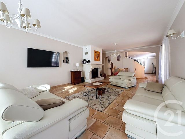maison à vendre - 5 pièces - 231.0 m2 - MORIERES LES AVIGNON - 84 - PROVENCE-ALPES-COTE-D-AZUR - Century 21 Terre De Provence