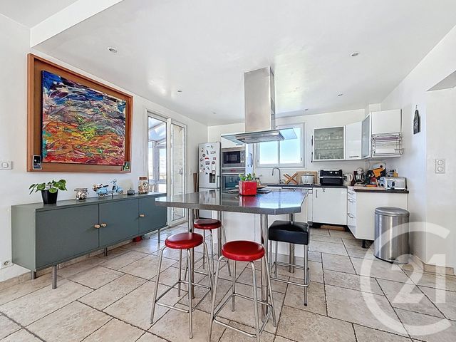 maison à vendre - 9 pièces - 256.46 m2 - CHATEAURENARD - 13 - PROVENCE-ALPES-COTE-D-AZUR - Century 21 Terre De Provence