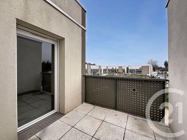 Appartement T3 à louer - 3 pièces - 54.03 m2 - AVIGNON - 84 - PROVENCE-ALPES-COTE-D-AZUR - Century 21 Terre De Provence
