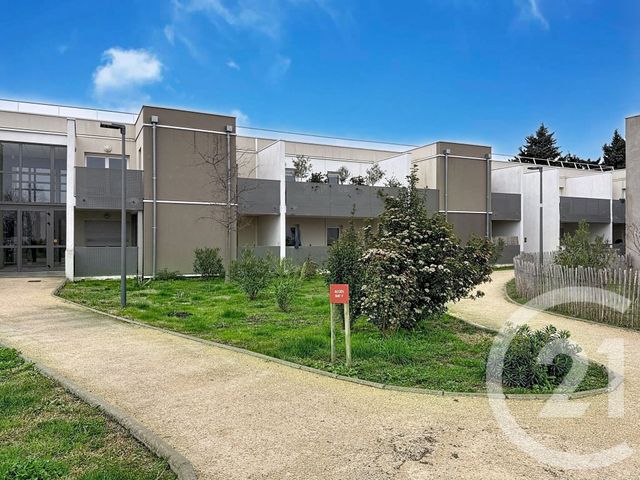 Appartement T3 à louer - 3 pièces - 54.03 m2 - AVIGNON - 84 - PROVENCE-ALPES-COTE-D-AZUR - Century 21 Terre De Provence