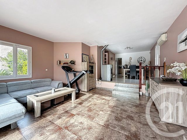 maison à vendre - 6 pièces - 165.0 m2 - CHATEAURENARD - 13 - PROVENCE-ALPES-COTE-D-AZUR - Century 21 Terre De Provence