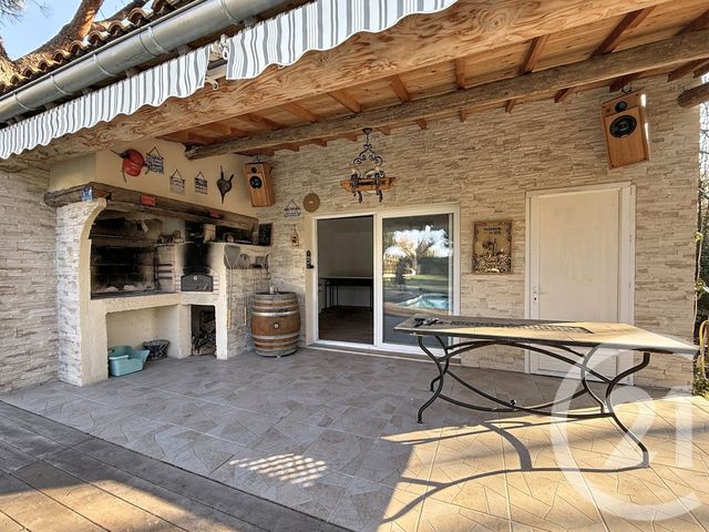 maison à vendre - 6 pièces - 188.7 m2 - NOVES - 13 - PROVENCE-ALPES-COTE-D-AZUR - Century 21 Terre De Provence