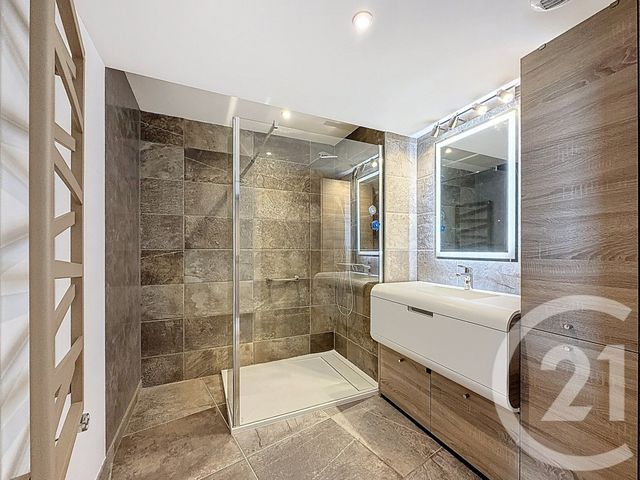 Appartement T3 à louer - 3 pièces - 62.39 m2 - CHATEAURENARD - 13 - PROVENCE-ALPES-COTE-D-AZUR - Century 21 Terre De Provence