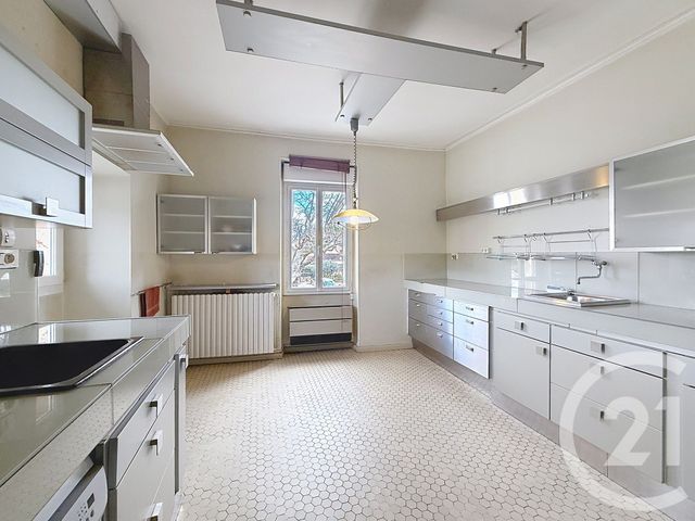 maison à vendre - 11 pièces - 246.16 m2 - ROGNONAS - 13 - PROVENCE-ALPES-COTE-D-AZUR - Century 21 Terre De Provence