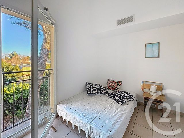 Appartement F3 bis à vendre - 3 pièces - 81.95 m2 - AVIGNON - 84 - PROVENCE-ALPES-COTE-D-AZUR - Century 21 Terre De Provence