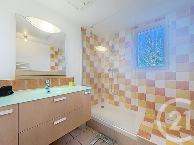 Appartement F3 bis à vendre - 3 pièces - 81.95 m2 - AVIGNON - 84 - PROVENCE-ALPES-COTE-D-AZUR - Century 21 Terre De Provence