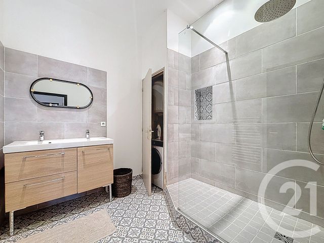 Appartement T4 à vendre - 4 pièces - 67.35 m2 - TARASCON - 13 - PROVENCE-ALPES-COTE-D-AZUR - Century 21 Terre De Provence