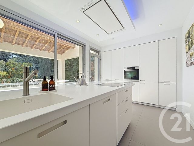 maison à vendre - 9 pièces - 173.04 m2 - CHATEAURENARD - 13 - PROVENCE-ALPES-COTE-D-AZUR - Century 21 Terre De Provence