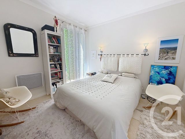 maison à vendre - 9 pièces - 173.04 m2 - CHATEAURENARD - 13 - PROVENCE-ALPES-COTE-D-AZUR - Century 21 Terre De Provence