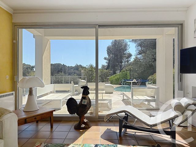 maison à vendre - 9 pièces - 173.04 m2 - CHATEAURENARD - 13 - PROVENCE-ALPES-COTE-D-AZUR - Century 21 Terre De Provence