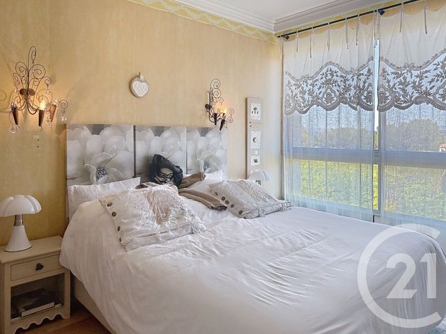 maison à vendre - 9 pièces - 173.04 m2 - CHATEAURENARD - 13 - PROVENCE-ALPES-COTE-D-AZUR - Century 21 Terre De Provence