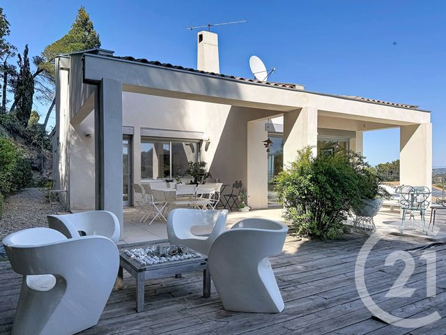 maison à vendre - 9 pièces - 173.04 m2 - CHATEAURENARD - 13 - PROVENCE-ALPES-COTE-D-AZUR - Century 21 Terre De Provence